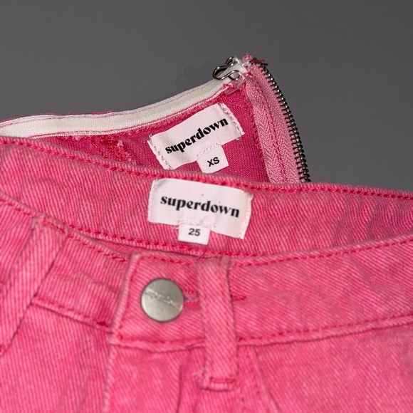 PINK DENIM SET W/ CORSET TOP
DOMONIQUE STRAPLESS DENIM TOP
DOMONIQUE DENIM SHORT - Picture 8 of 8